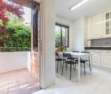 Calle del Abedul, Madrid, Community of Madrid 28036 - Photo 5