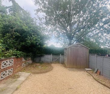 The Limes, Peterborough, Wittering - Photo 4