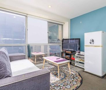 Central City 2-Bedroom Apartment with Gym Access! - Photo 2