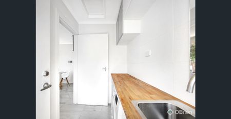 Beautifully Furnished 2-Bedroom Unit in Prime Oakleigh Location - Photo 4