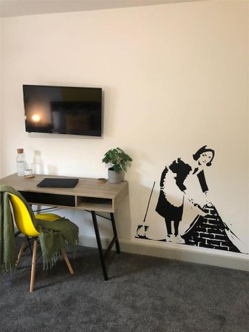 House share to rent - Photo 2