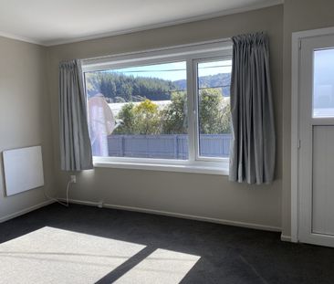 Quite & Cosy 2 Bedroom Home in Silverstream - Rent Negotiable - Photo 5