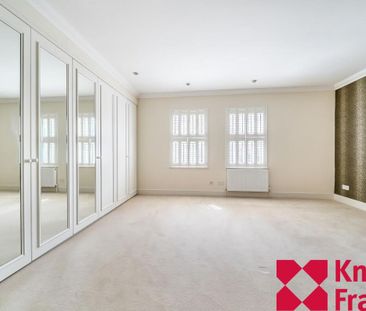 A 4 bedroom townhouse with communal facilities. - Photo 6