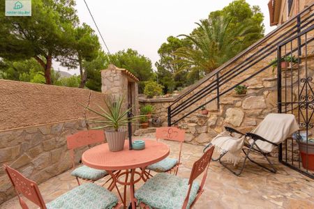 Luxury 5 room Detached House for rent in Aigues, Valencia - Photo 3