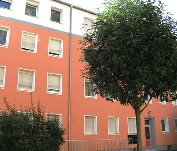 Helle 2 Zimmer Wohnung im 3. OG (ohne Aufzug u. Balkon) - Photo 1