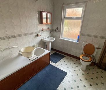 3 Bedroom House To Rent - Page Hall Road, Sheffield, S4 8GU - Photo 6