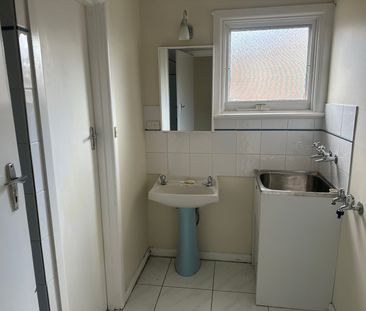 302B Buckley Street, Essendon VIC 3040 - Photo 4