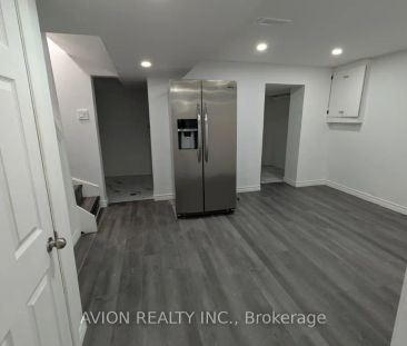 1927 PARKSIDE DRIVE - Photo 1