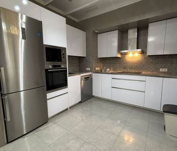 Alquiler de chalet pareado en Calle San Vicente de Paul - Photo 5