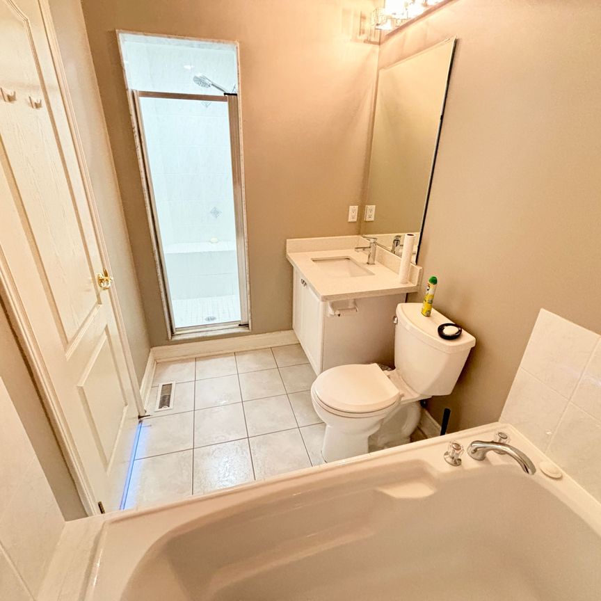 For Lease - 69 Princeton Avenue, Richmond Hill, Ontario - Photo 1