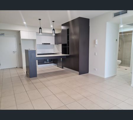 56A/15 Shine Court, Birtinya, Qld 4575 - Photo 4