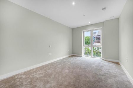 3 bedroom flat to rent - Photo 3