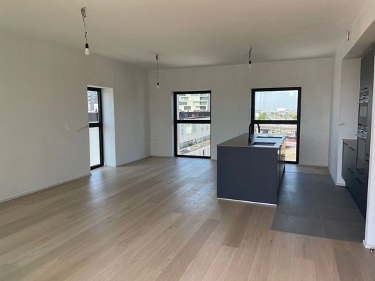 Uitzonderlijk luxe-appartement met 3 slaapkamers en 2 autostaanplaatsen - Foto 1