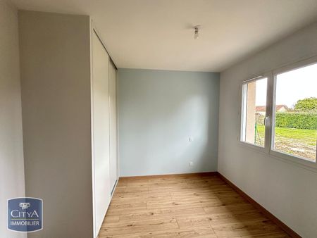 Location Maison 4 pièces 92m² FEILLENS 01570 - Photo 5