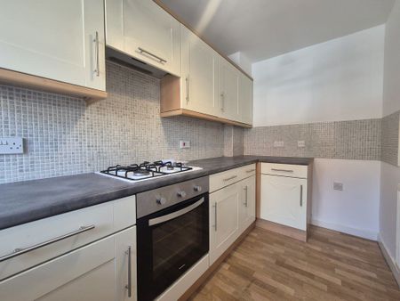 Beecher Street, Halesowen, B63 - Photo 2