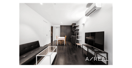 Modern 2-Bedroom Apartment in Prime North Melbourne - Photo 2