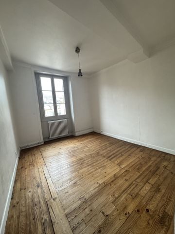 Location Appartement 4 pièces 102m² TULLE 19000 - Photo 4
