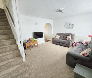 3 bedroom terraced house to rent - Photo 2