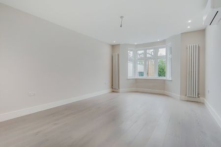 Bridge Lane, , Golders Green, London, NW11 9JY - Photo 2