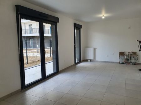 Location Appartement 2 pièces 53m² COMPIEGNE 60200 - Photo 3