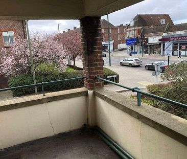 The Pantiles, Finchley Road, Temple Fortune, Greater London, NW11 - Photo 6