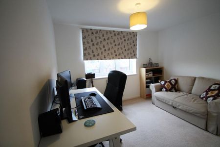 2 bedroom flat to rent - Photo 5