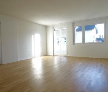 Moderne 3.5 ZW à 81 m² im 1. OG - Photo 1