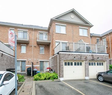 Condo Townhouse For Lease | W8066652 - Photo 2