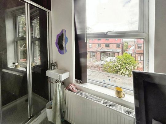 4 bedroom terraced house to rent - Photo 1