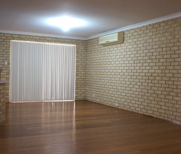 38 Acheson Crescent, Woodvale, WA - Photo 2