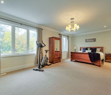 For Lease - 2334 Rideau Drive, Oakville, Ontario - Photo 2