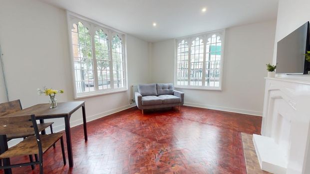 2 bedroom terraced house to rent - Photo 1