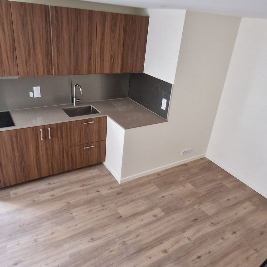 Location Appartement 3 pièces 47m² PARIS 10ème - Photo 1