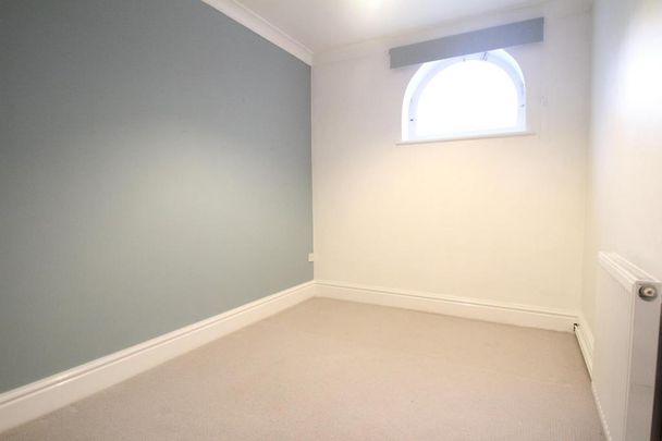 2 bedroom house to rent - Photo 1