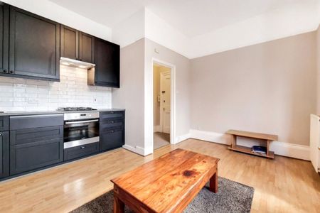 Regina Road, N4, London - Photo 3