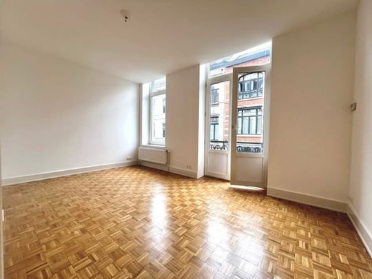 Appartement te huur - Photo 1