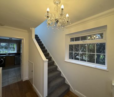 Punch Copse Road, Crawley - Photo 4