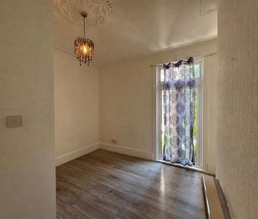 Holland Road, Westcliff-On-Sea SS0, London - Photo 2