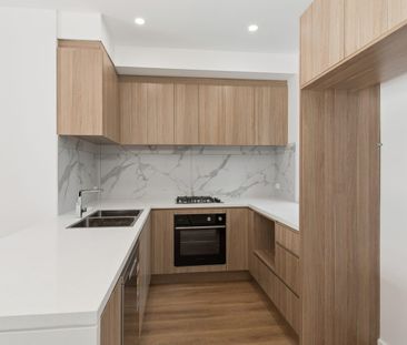 Two-Bedroom Townhouse PLUS Fully Self-Contained One-Bedroom Studio - Photo 6