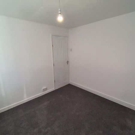 3 bedroom detached house to rent - Photo 4