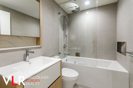 None in West Vancouver, BC - Photo 2