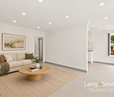 Beautifully Updated Family Home in a Quiet Penrith Location! - Photo 1