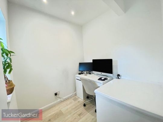 College Fields, Cambridge - Photo 1