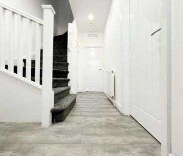 6 bedroom property to rent - Photo 3