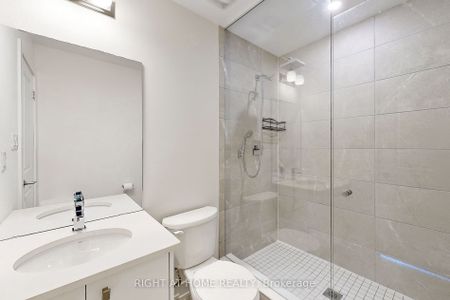 For Lease - 9 Phelps Lane Unit# TH7, Richmond Hill, Ontario - Photo 2