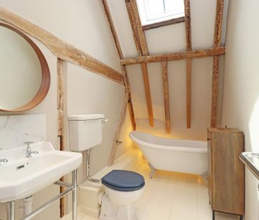 3 bedroom barn conversion to rent - Photo 6