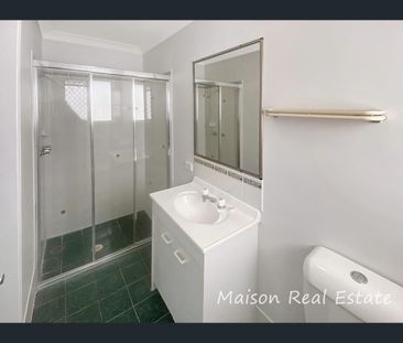 22 Wivenhoe Circuit, Forest Lake, Qld 4078 - Photo 3