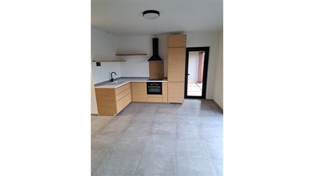 Een energiezuinige nieuwbouwstudio met overdekt terras - Photo 5