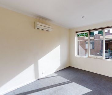 GREAT APARTMENT WITH A/C AND BALCONY! - Photo 6