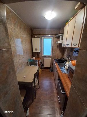 Apartament craioviza zona orizont 3 camere - Photo 1
